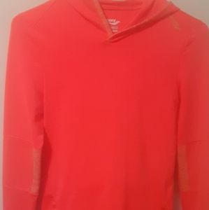 Women's Saucony light weight hoodie